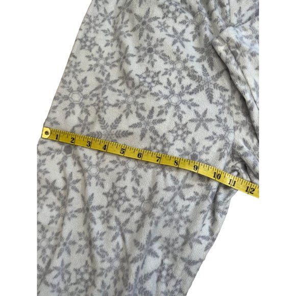 Adonna Sleepwear Snow Flake Pajamas Size Medium - Picture 10 of 16